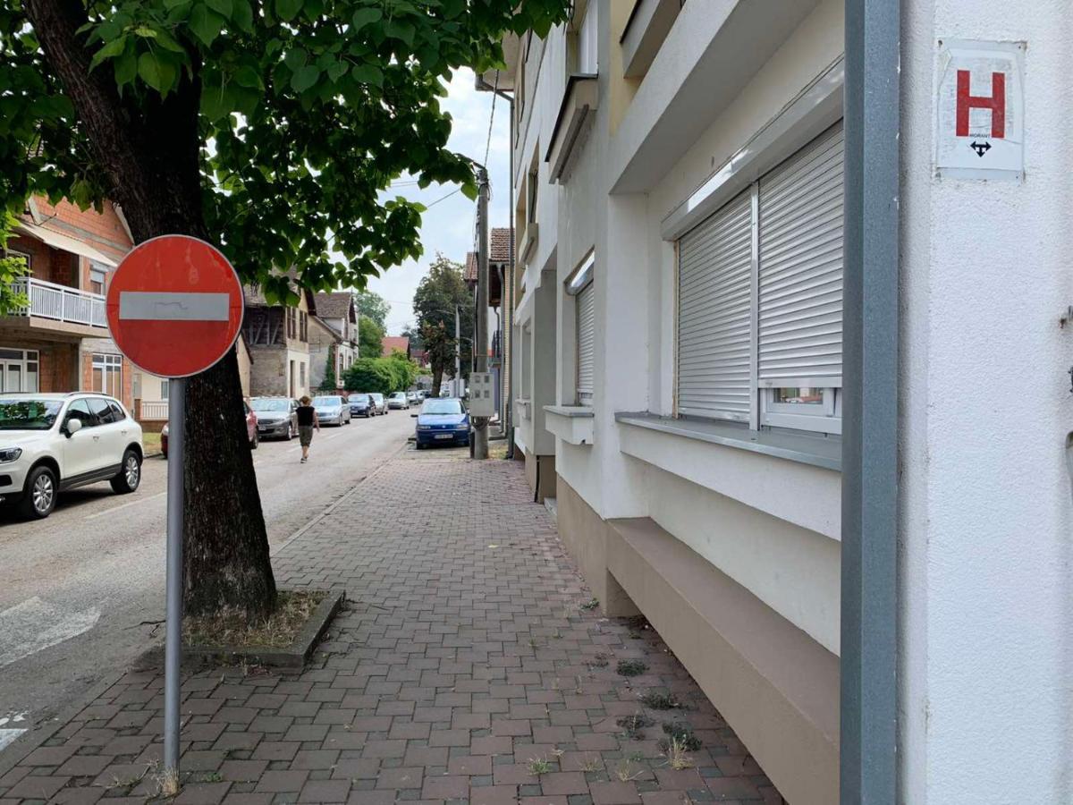 Anja Apartman Bosanski Samac Esterno foto